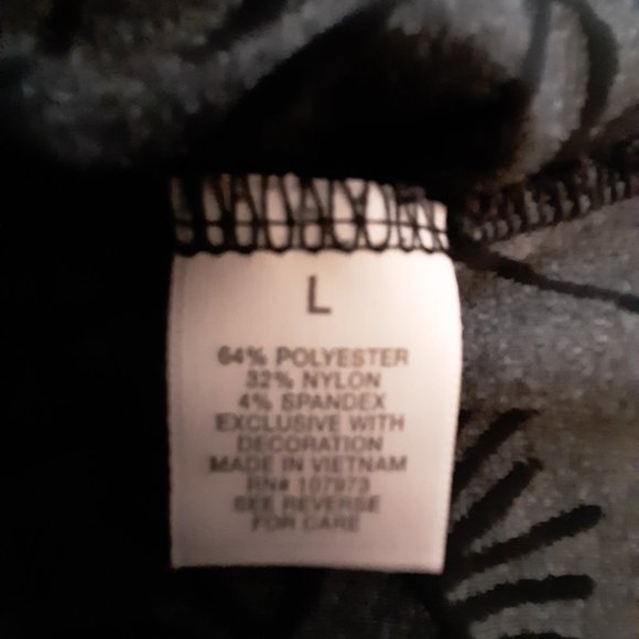 2 beautiful tops, very comfortable and feminine - Picture 8 of 8